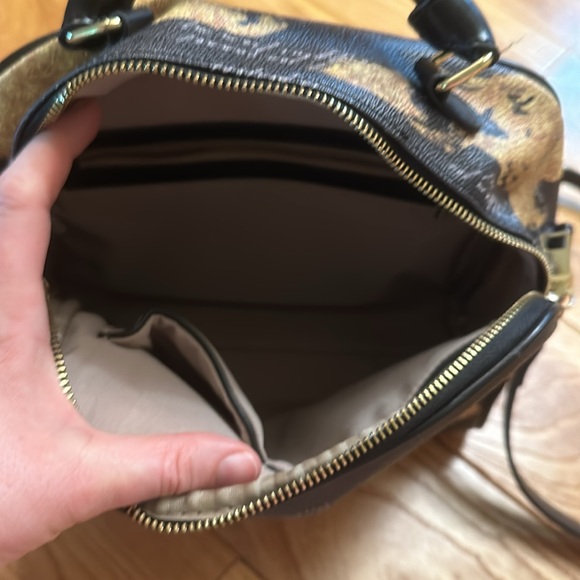 Globe Print Crossbody Purse - Picture 6 of 9